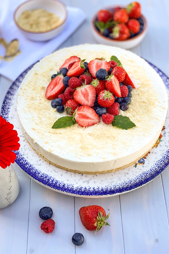 Philadelphia Zitronen Torte mit Beeren Küchenmomente