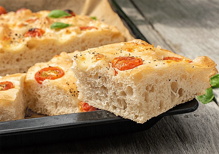 Focaccia Mit Tomaten Und Mozzarella - Küchenmomente